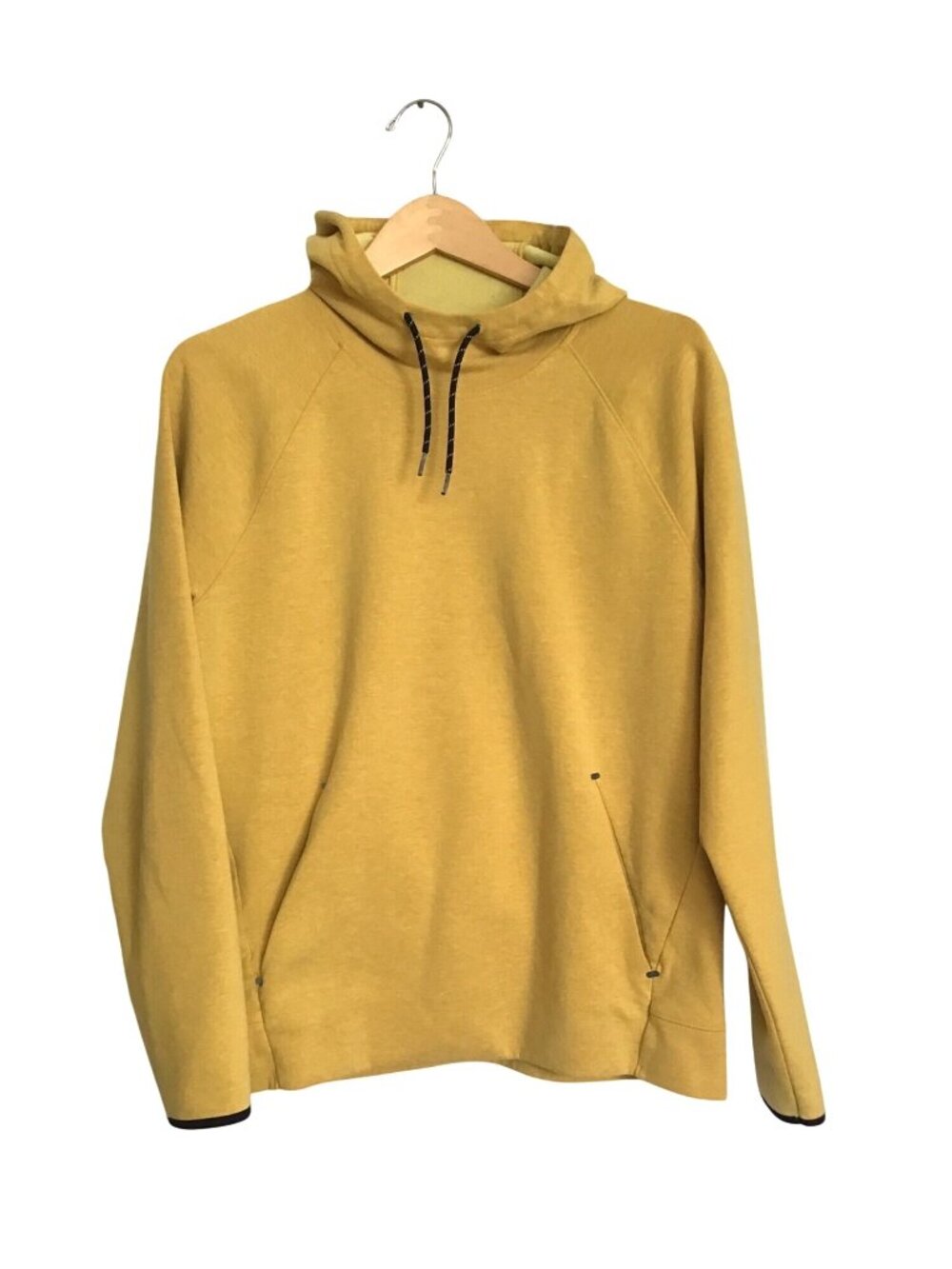 OLD NAVY- MEN YELLOW PULLOVER SWEATSHIRT -FRONT KANGAROO POCKET -SIZE MEDIUM